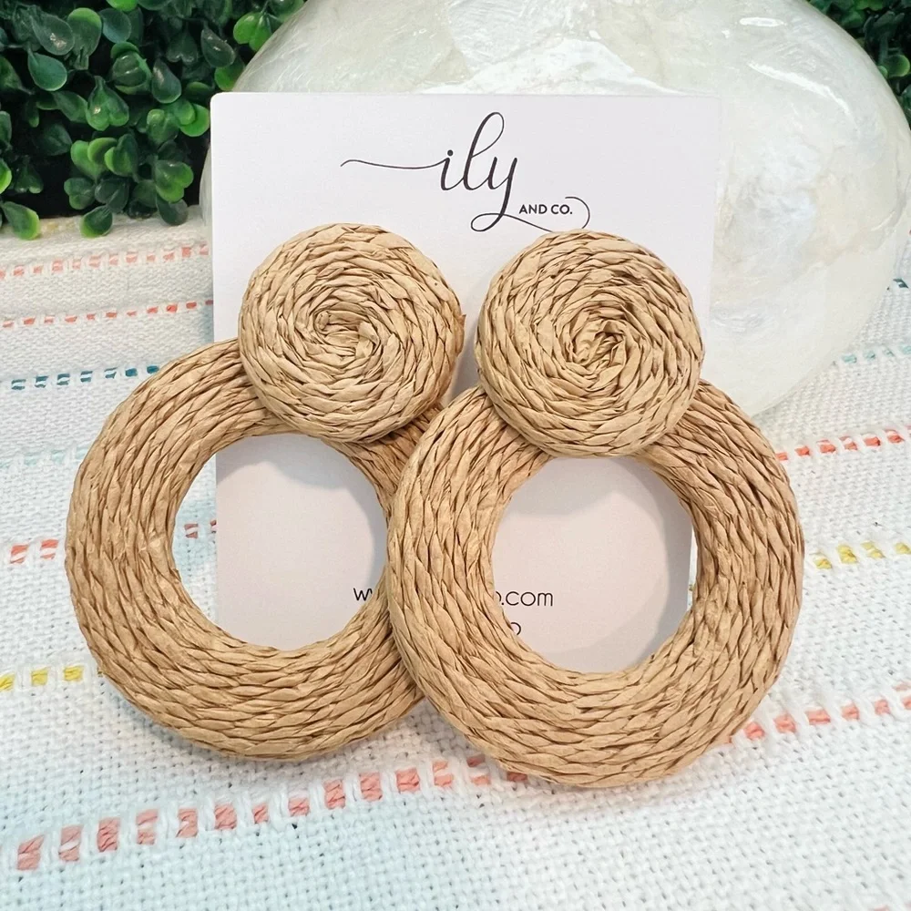 NWT Khaki Natural Raffia Chunky Door Knocker Earrings | Post Back | Boutique